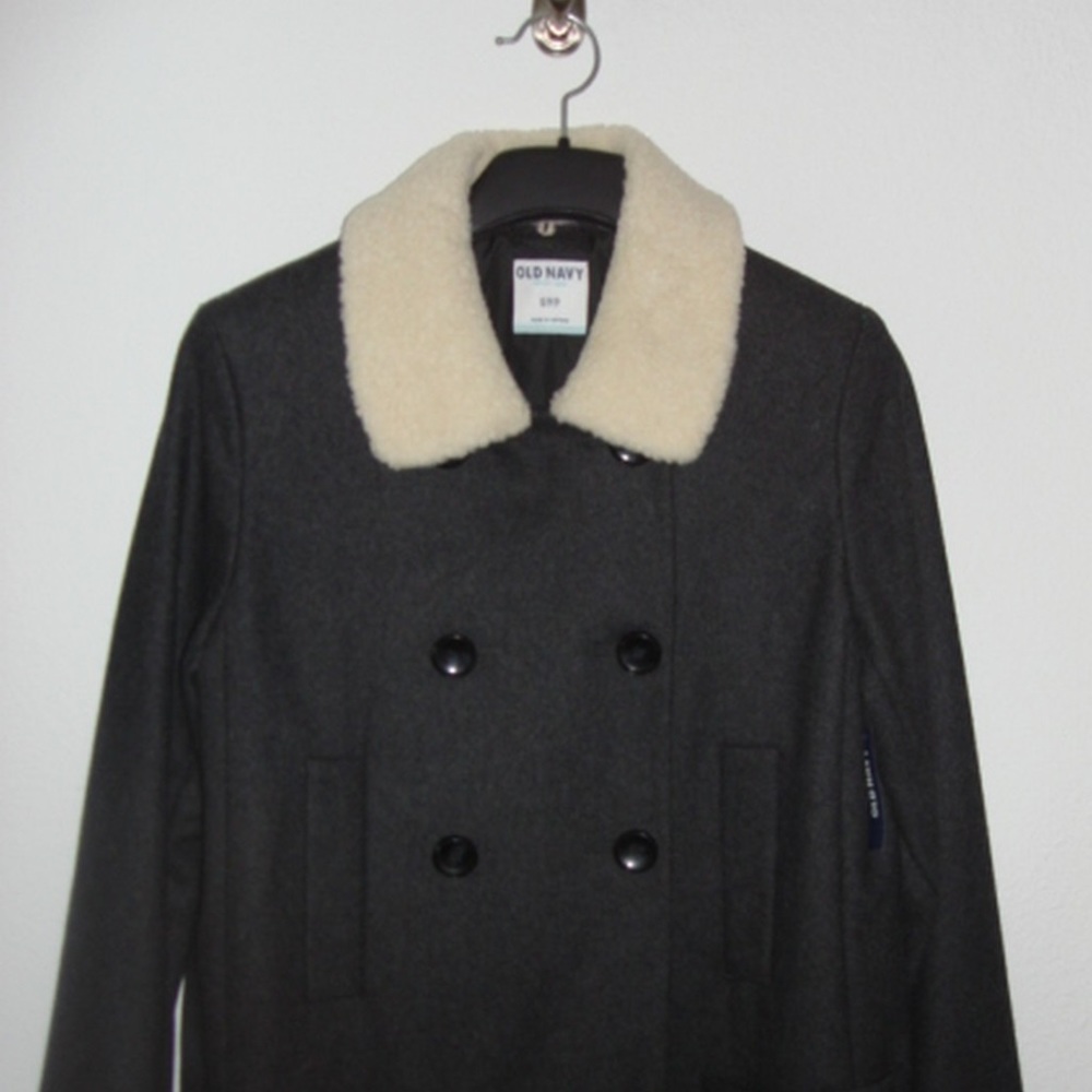 New Old Navy Peacoat